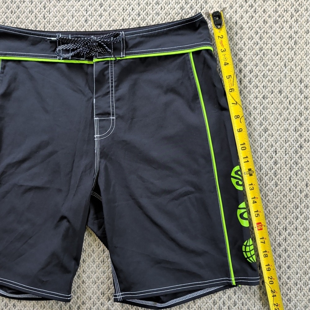 Rip Curl Mirage Ultimate Stretch Boardshorts Mens Sz 34 Black & Neon Green EUC - Picture 6 of 10
